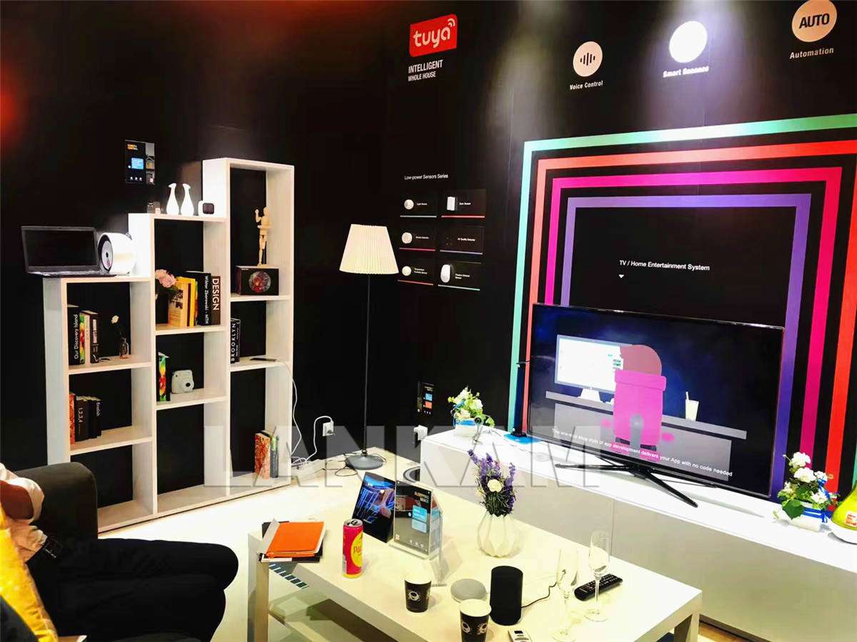 TUYA    2018 CEBIT